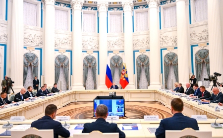 Совещание по вопросам социально-экономического развития ДНР, ЛНР, Запорожской и Херсонской областей