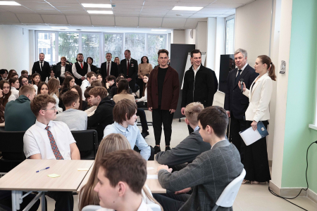 Алексей Русских встретился с активистами центра «Время молодежи» в Димитровграде