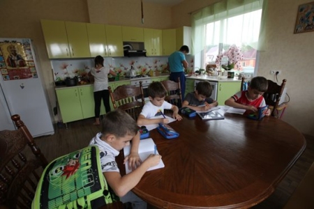 Ульяновским многодетным семьям пересмотрят право на получение пособия