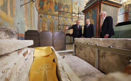 Посещение Архангельского собора Московского Кремля
